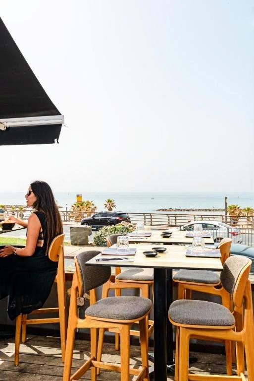 Olive Gordon By The Beach Tel Aviv Exterior photo