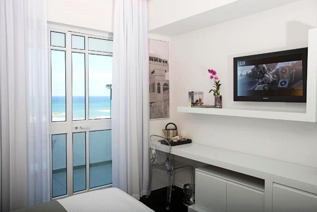 Olive Gordon By The Beach Tel Aviv Exterior photo