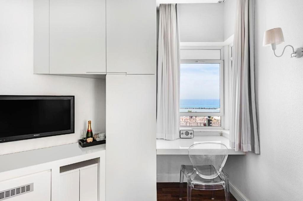 Olive Gordon By The Beach Tel Aviv Exterior photo