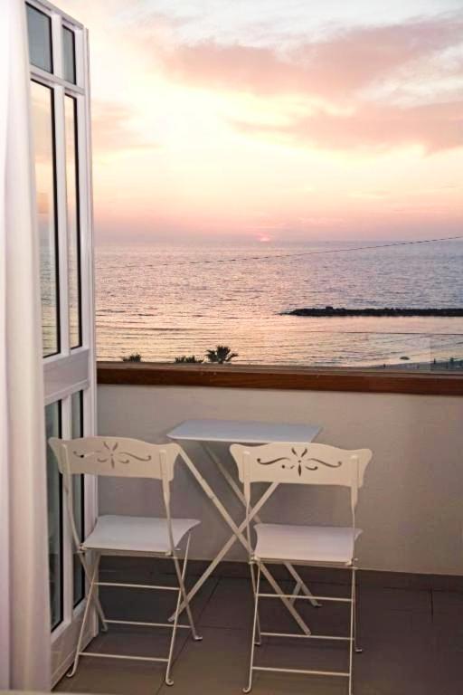 Olive Gordon By The Beach Tel Aviv Exterior photo